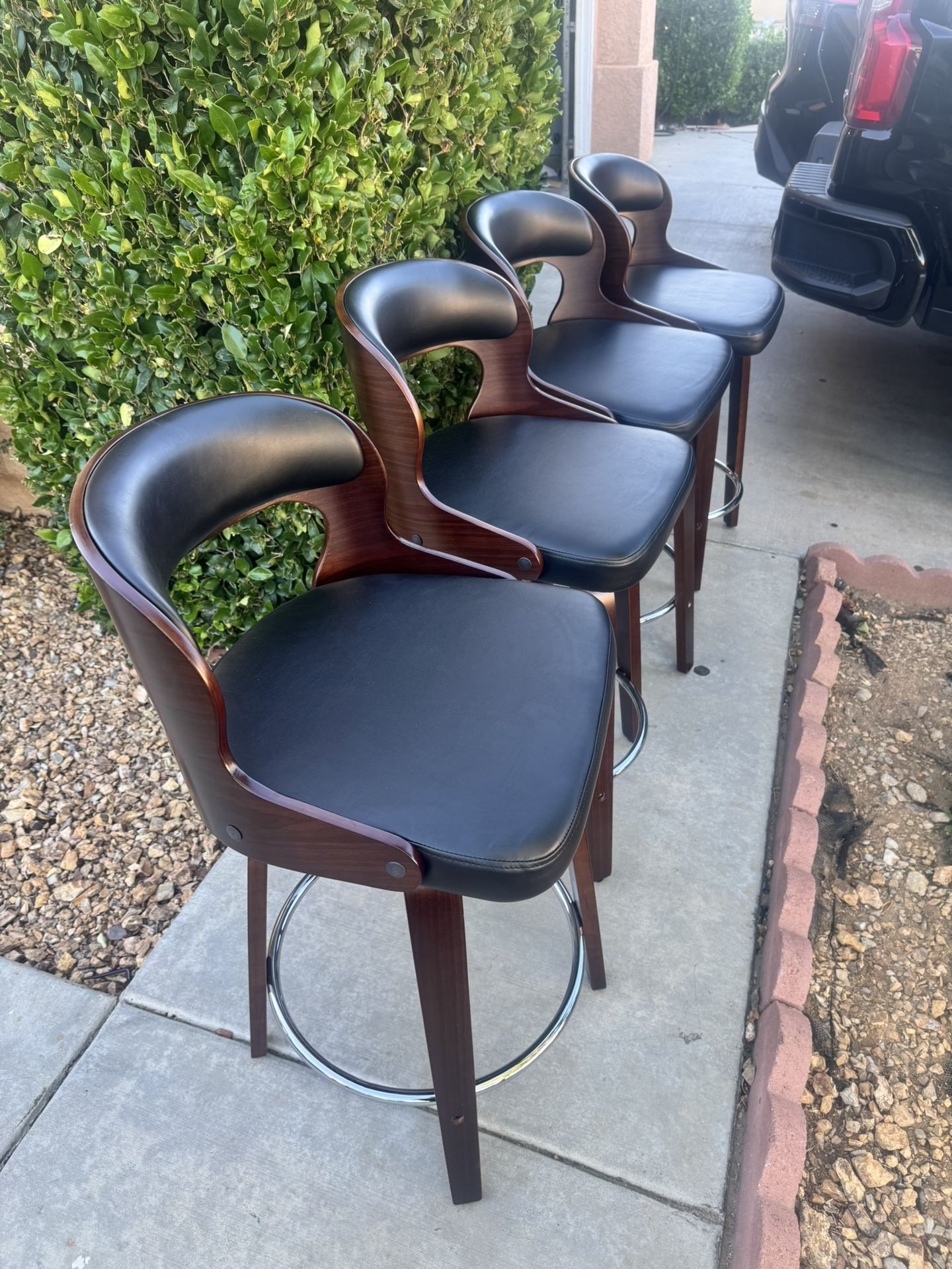 26” Bar Stools SET OF 4 For $200 OBO