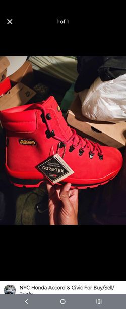 Brand New Asolo Gortex boots Size 11