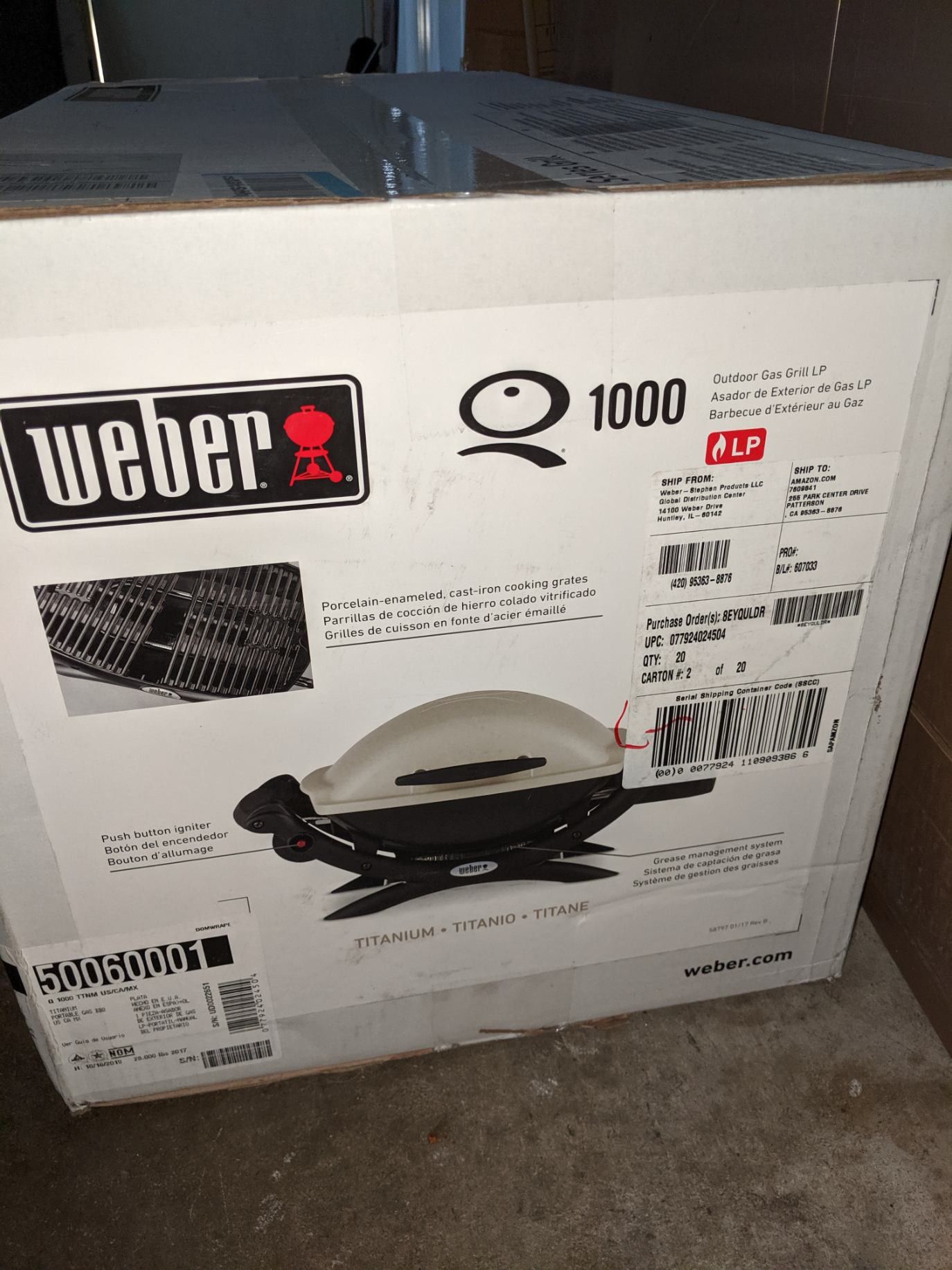 New Weber BBQ Q1000 grill burner propane in titanium