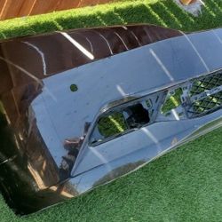 2011- 2017 HONDA ODYSSEY FRONT
BUMPER COVERW/ LOWER GRILLE
GENUINE USED OEM. NC4