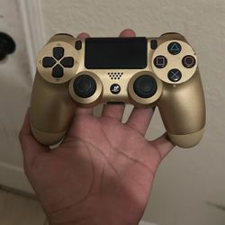 Golden PS4 Controller