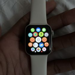 Apple Watch Series 4 