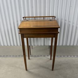 Standing Desk / Podium 