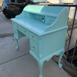 Pottery Barn Child’s Desk