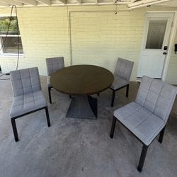 Round Dining Table Plus Chairs