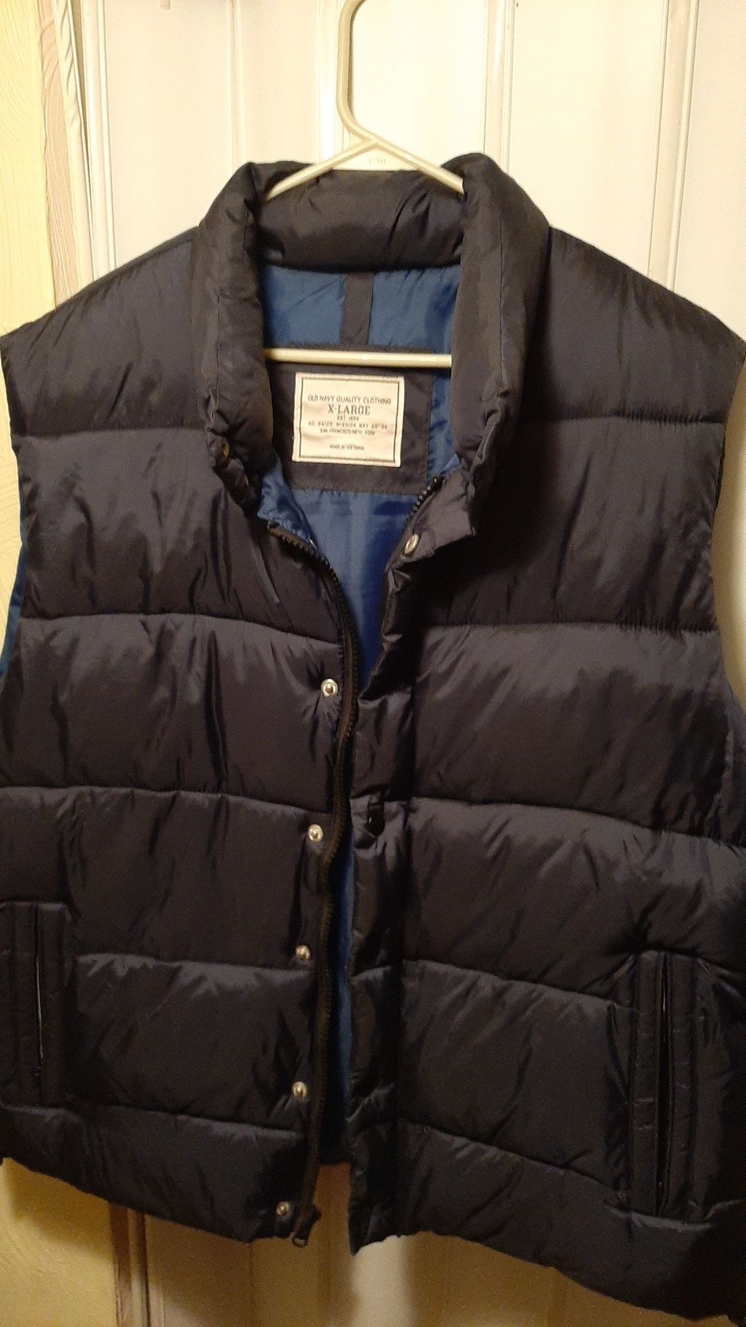 Mens Old navy puffer vest