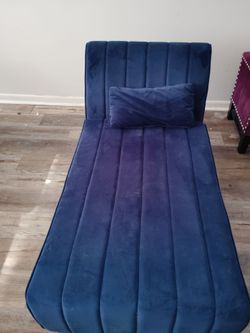 Lounge chair