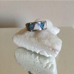 Vintage Blue White Turquoise Triangle Pattern Thick Band Ring