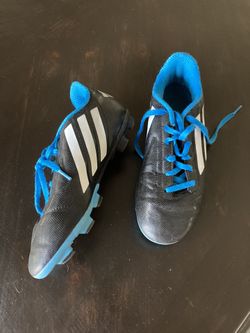 Adidas youth soccer cleats size 3Y