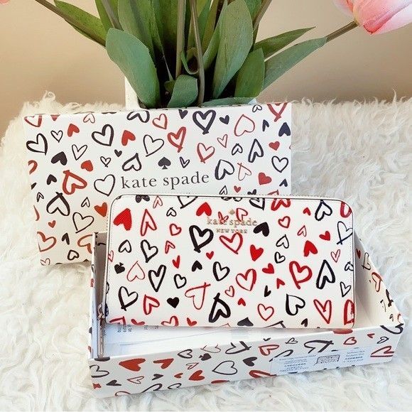 1 DAY SALE ONLY🎉‼️Kate Spade New Scribble Hearts Parchment Zip Around Continental Leather Wallet