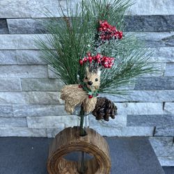Christmas Wood Vase With Reindeer & Pine Tree Ornament