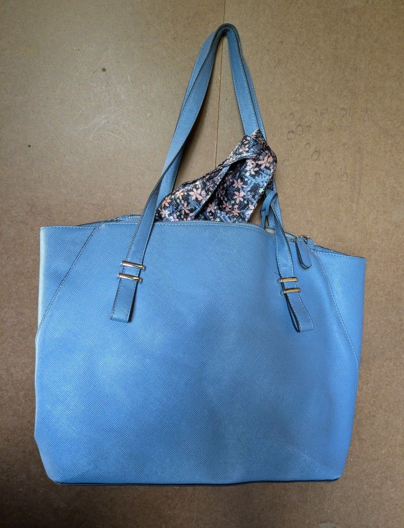 London Fog Large Tote Purse With Scarf