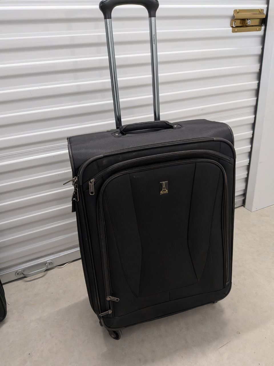 Travelpro Large 29х19” Rolling Suitcase Black Softside Expandable w/ Telescoping Handle