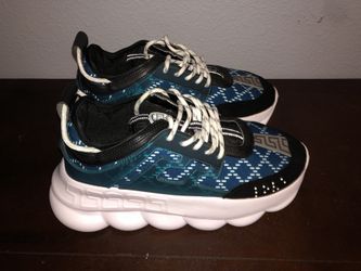 Versace Chain Reaction