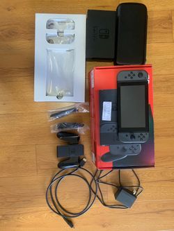 Nintendo switch 1, V2, with original accessories and case