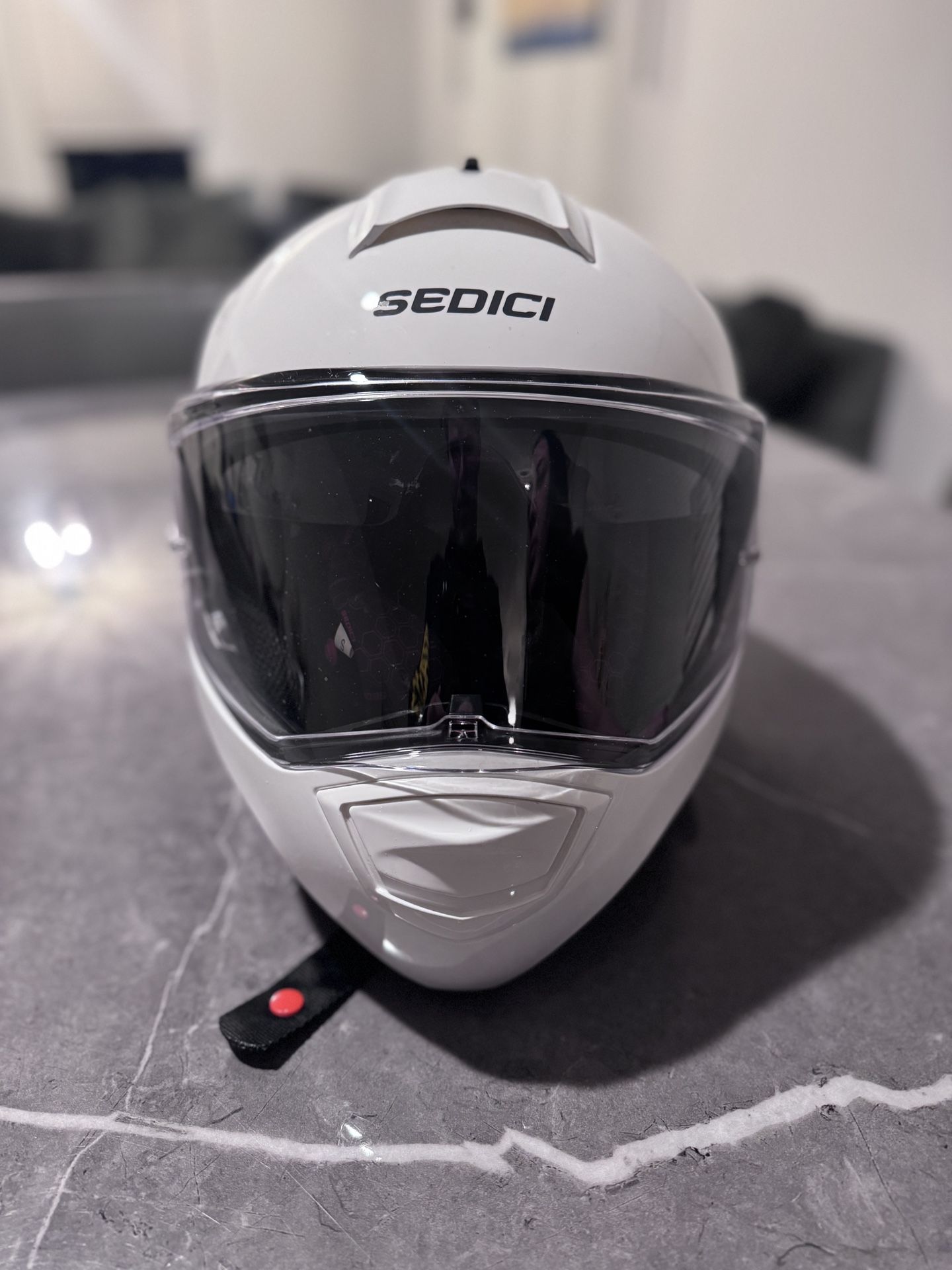 Sedici Sistema II Parlare modular motorcycle helmet (Bluetooth-ready, DOT & ECE certified).