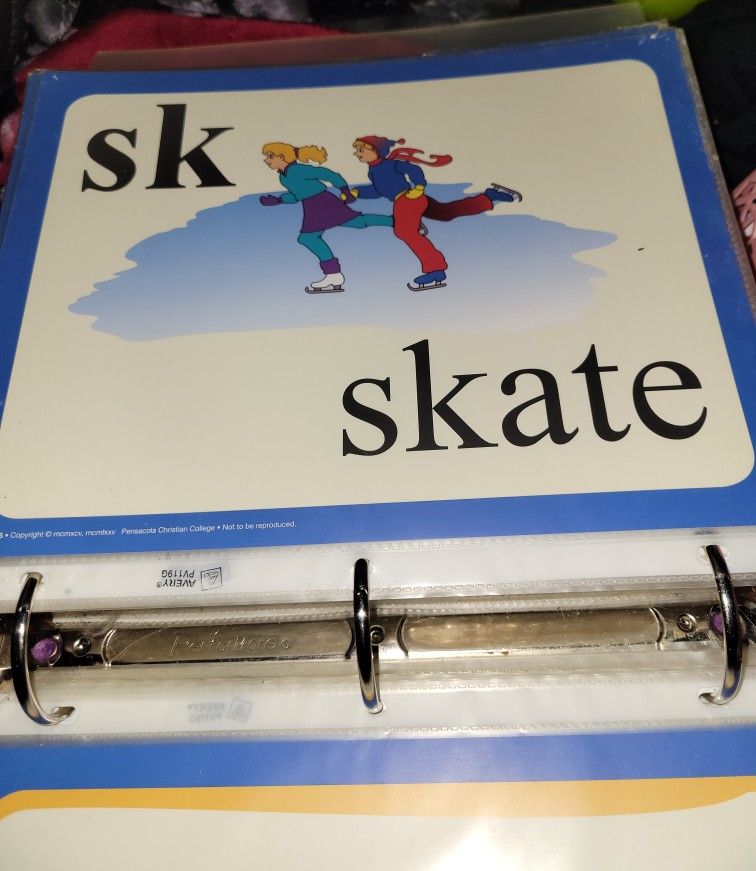 A Beka Book Basic Phonics Flashcards for Sale in Fountain, CO - OfferUp