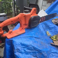 Black & Decker corded electric chainsaw