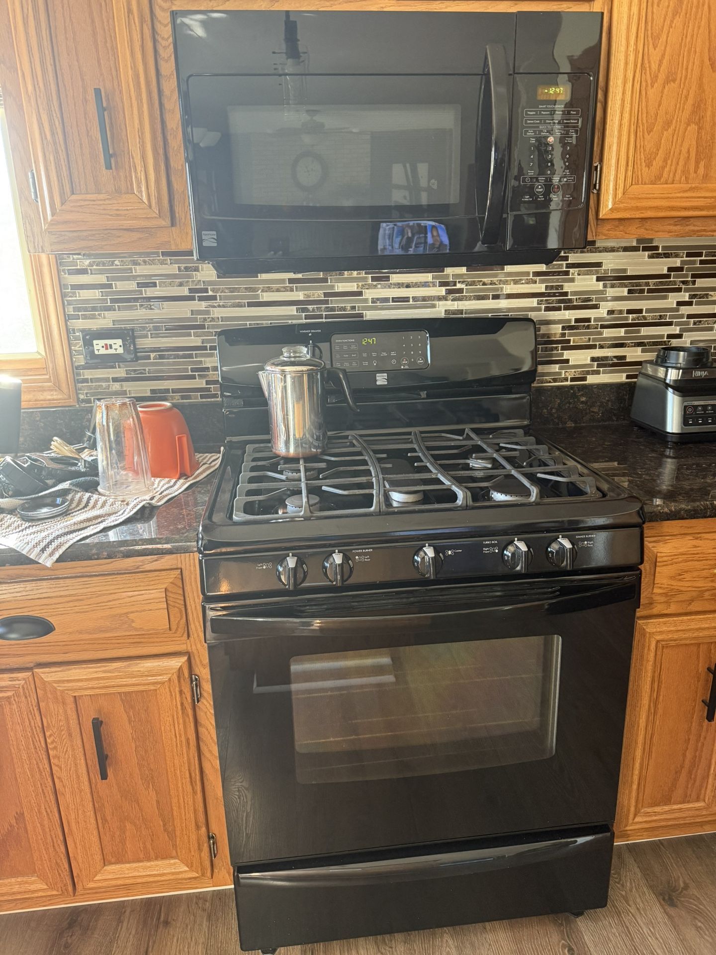 Whirlpool Kitchen Appliances. refrigerator Stove Oven Microwave And Dishwasher