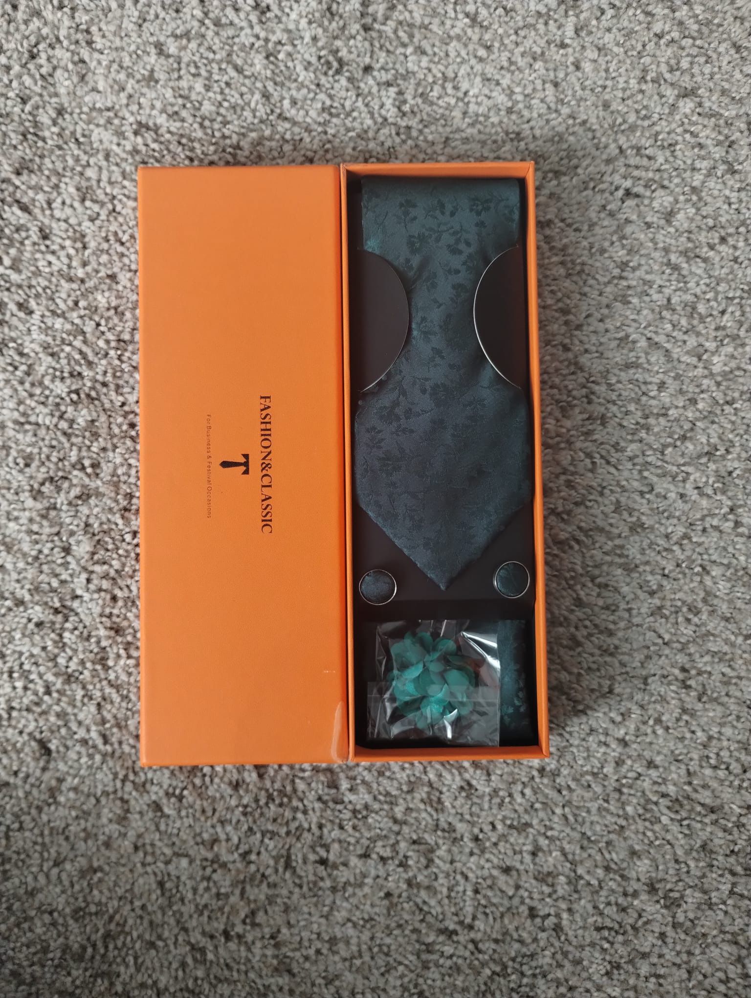 Tie
