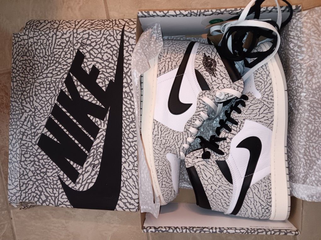 Sz. 12.5 Jordan 1's New In Box