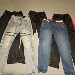 Boys pants - size Medium 8