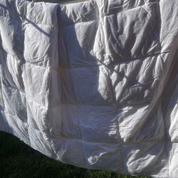 White Comforter For Bed 