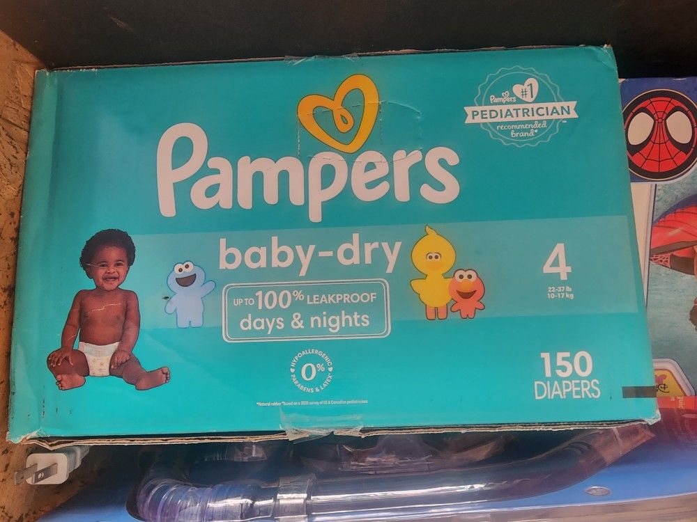New Baby Diapers Pampers SIZE 4-150 COUNT 