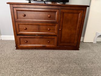 Wood Dresser with Drawers and Cabinet