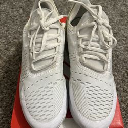 Nike Air Max 270 Size 6y 