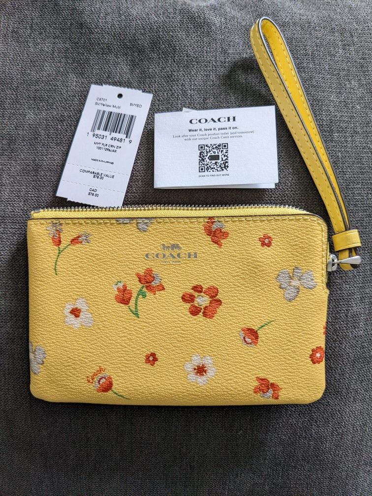 Coach Canvas Mystic Yellow Floral Print Corner Zip Wristlet