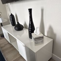 White Glossy Tv Stand 
