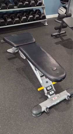 Hoist adjustable bench