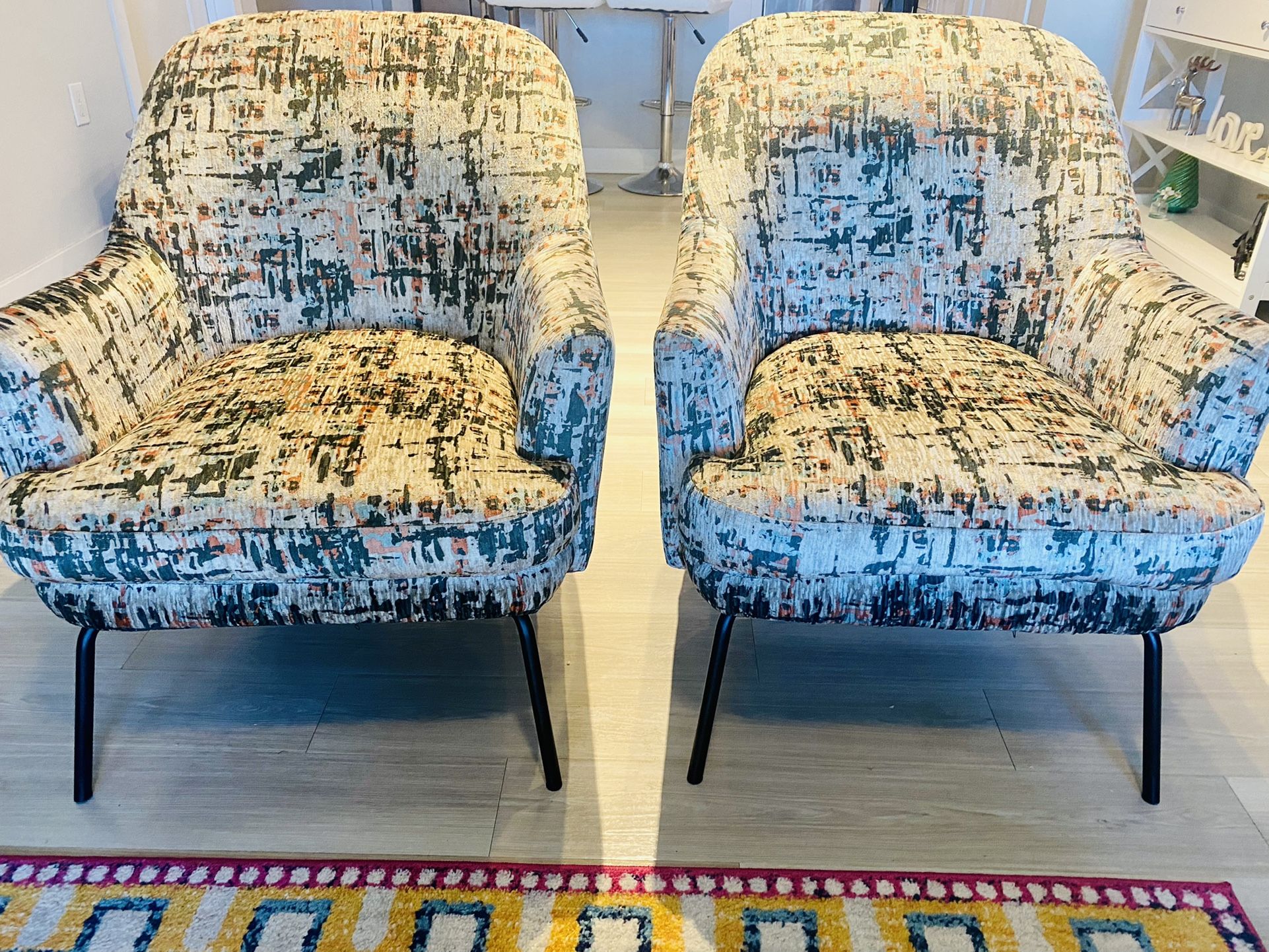 Multicolor Printed Accent Chairs ( Set Of 2)