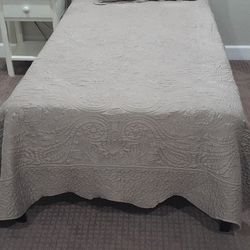 Comfy Twin Bed Low Profile Frame