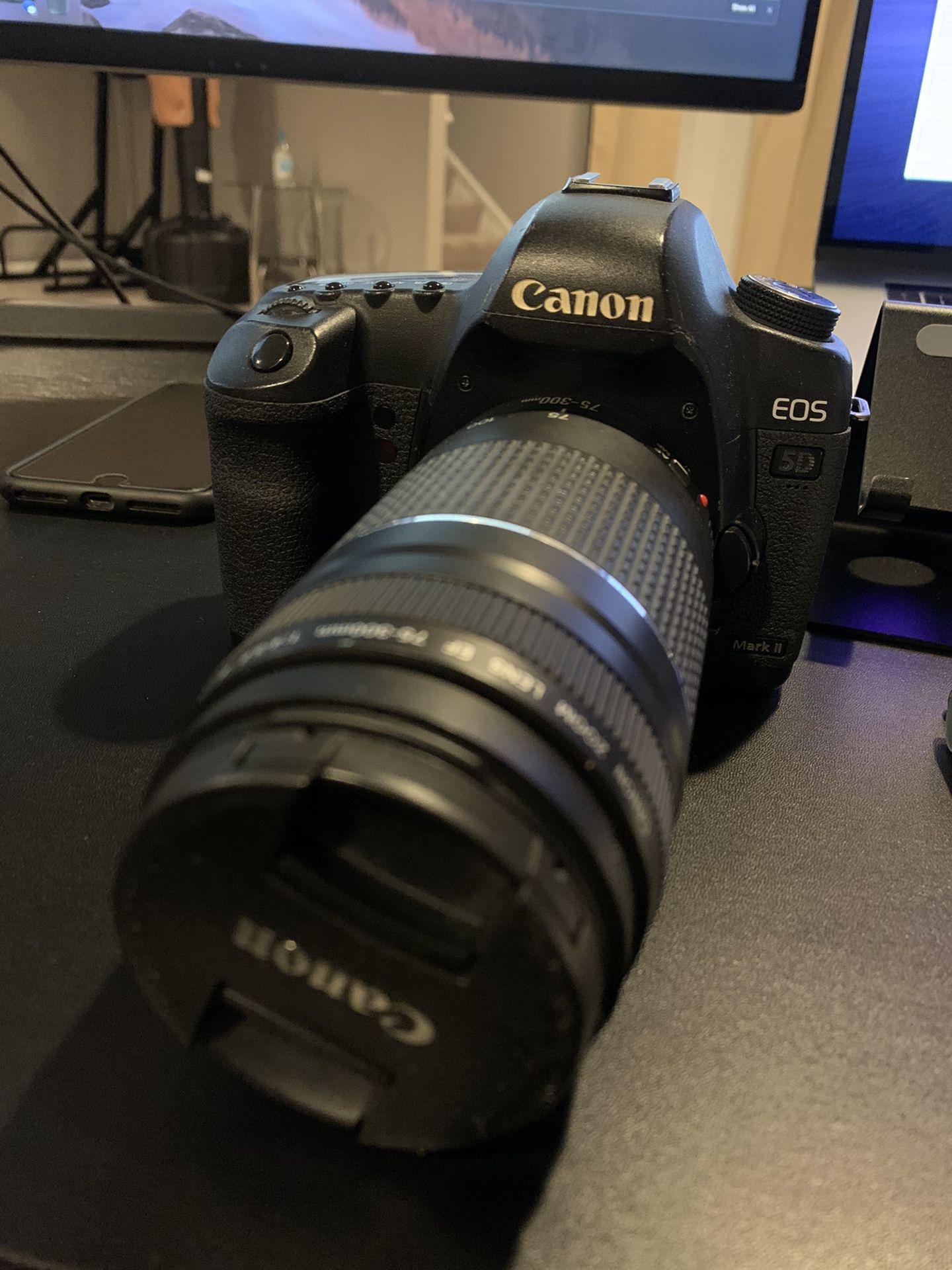 5D Mark iI for sale with 75-300 Zoom lens