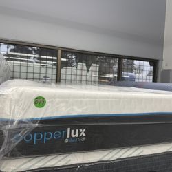 QUEEN SIZE COPPER LUX MEMORY FOAM MATTRESS & BOX SPRING BED SET