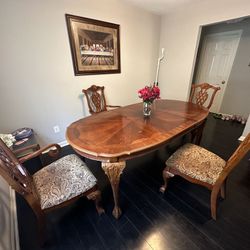 Dinette Set With 4 Chairs 