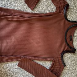 Women’s Boutique Off Shoulder Top