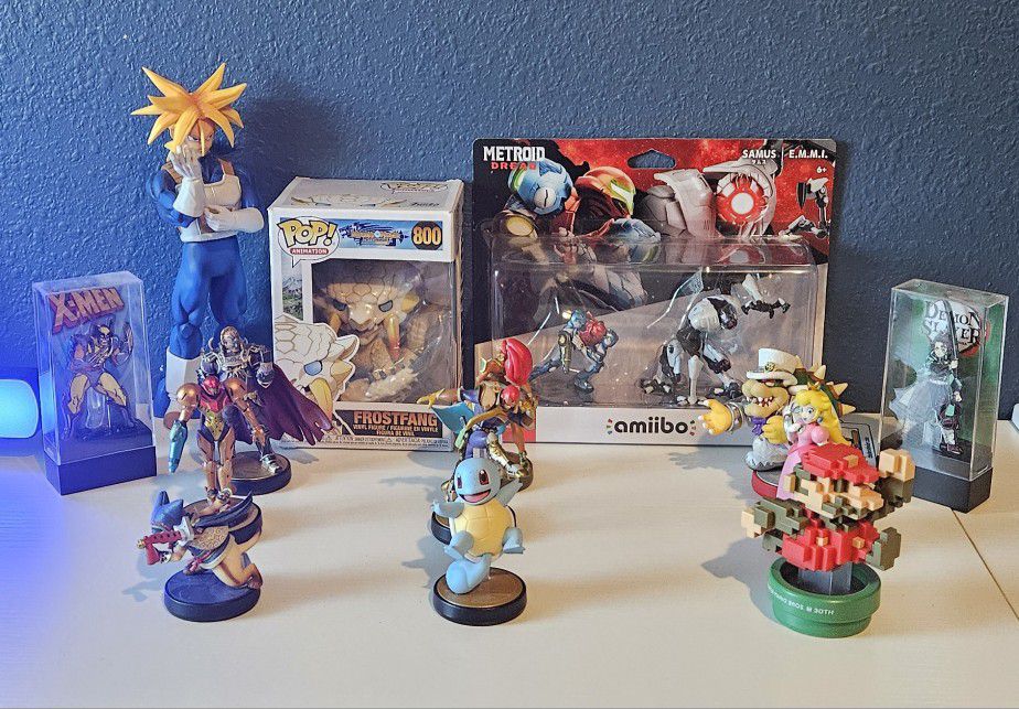 Video Game Figurines And Collectibles