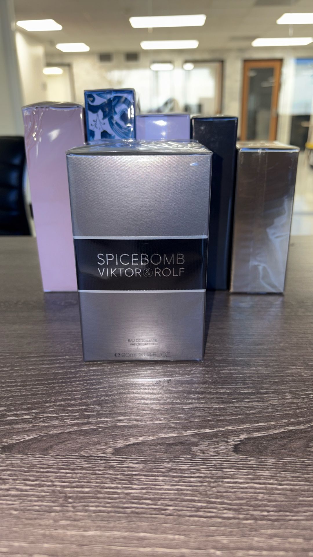 Viktor Rolf SpiceBomb 3.04 oz Eau De Toilette