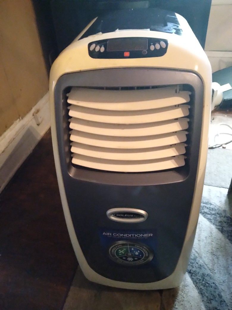 Soleus Air Conditioner 10000 Btu Portable