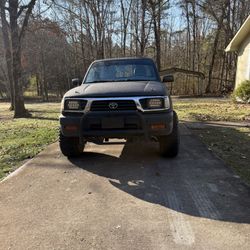 1997 2.7l 4x4 Tacoma 