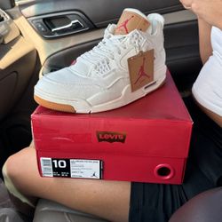 Jordan 4 White Levi’s Dead Stock $750 OBO