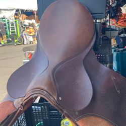Cortina Saddle  Mad In Argentina 