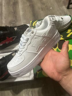 All white Bapestas