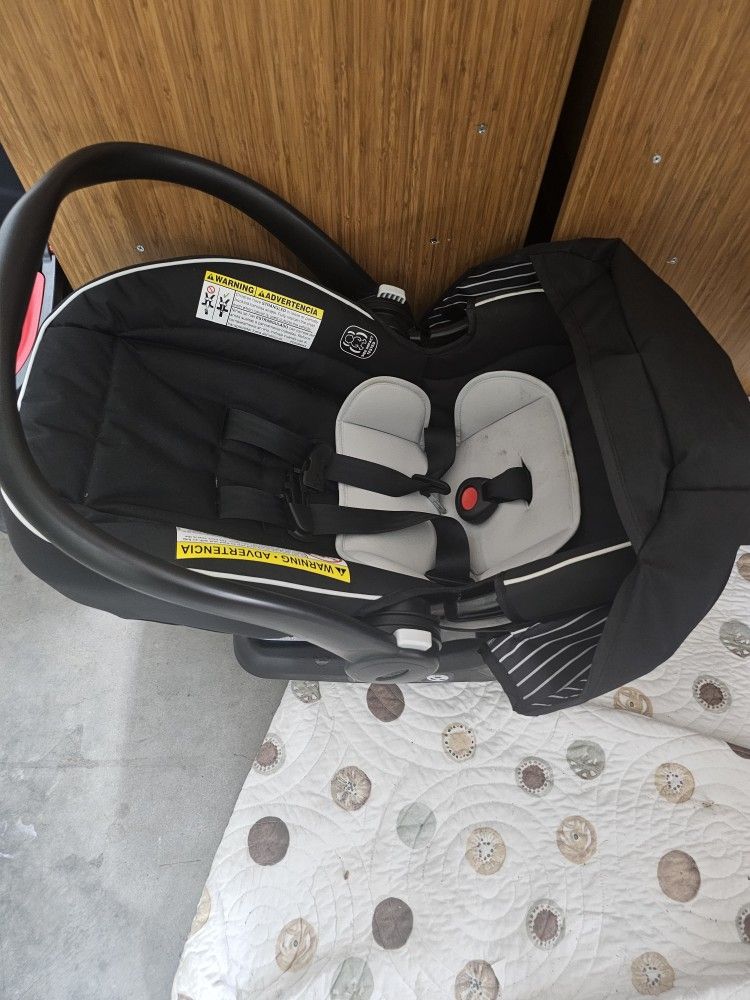 Graco Car Seat Like New
