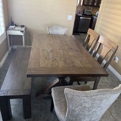 Farmhouse Table 