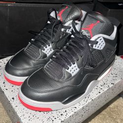 Air Jordan 4 Retro “Bred”