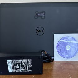 Dell Precision 7510 Intel Core Xeon 256GB SSD E3-1535M v5 2.9 15.6 Laptop PC